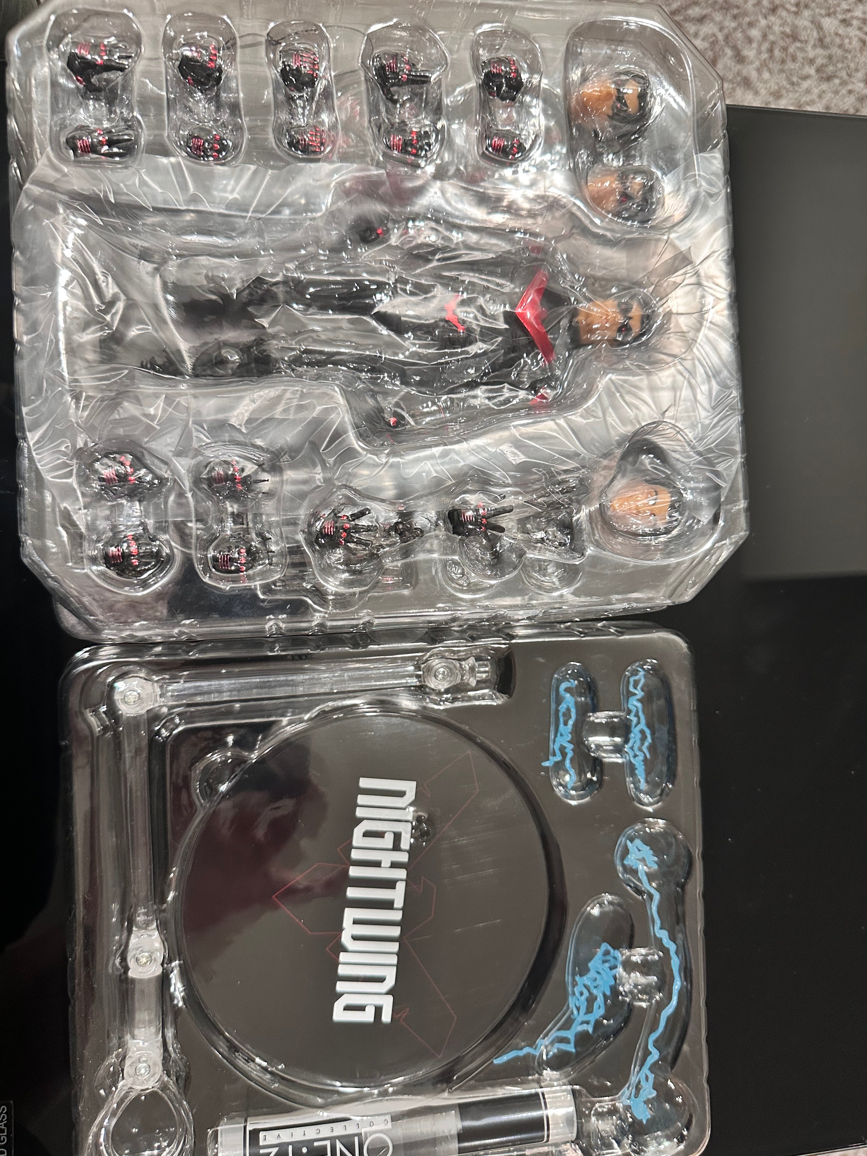 Mezco One:12 Collective DC Nightwing 52 SDCC 2025 Exclusive Action Figure NIB Complete