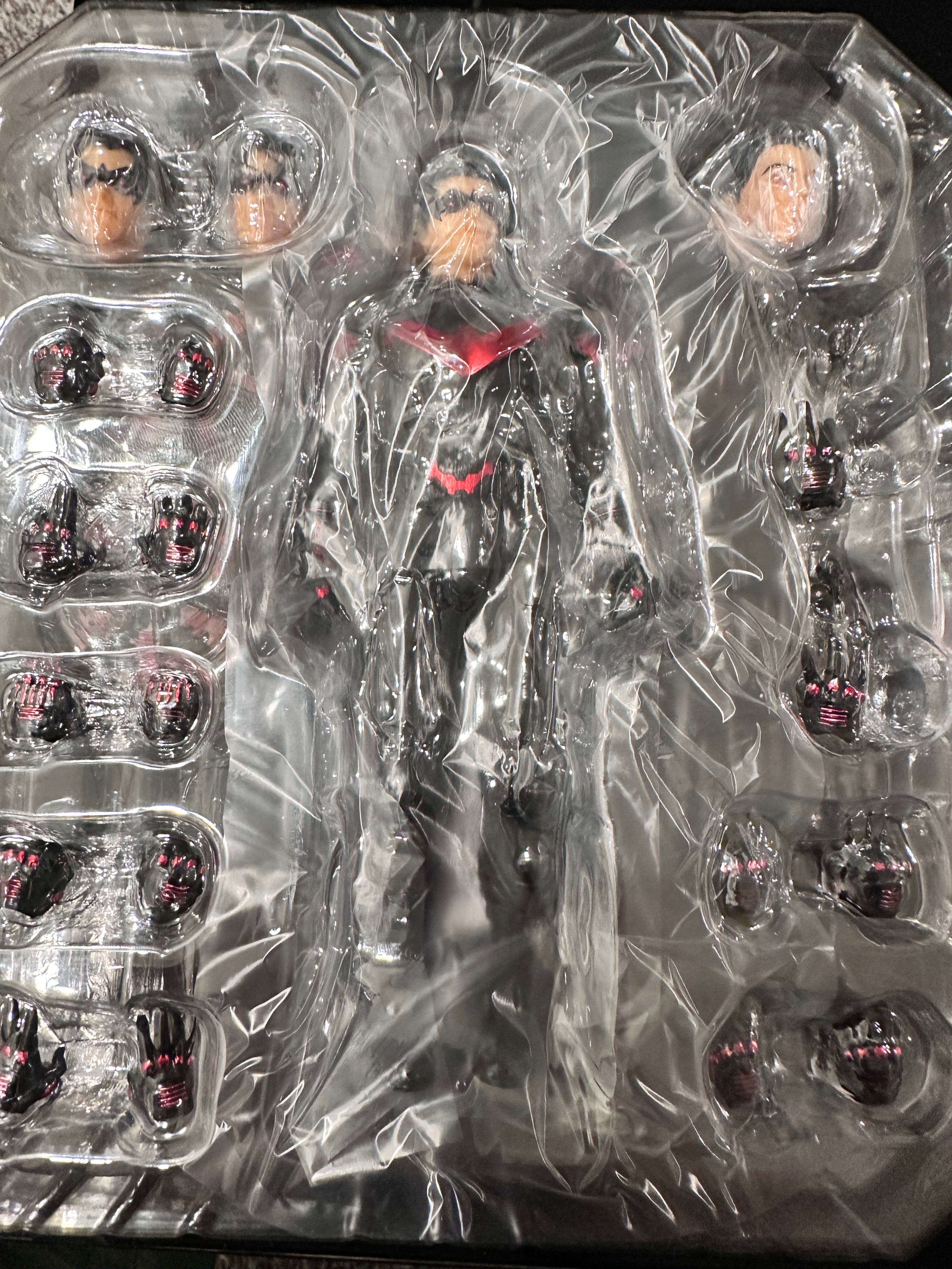 Mezco One:12 Collective DC Nightwing 52 SDCC 2025 Exclusive Action Figure NIB Complete