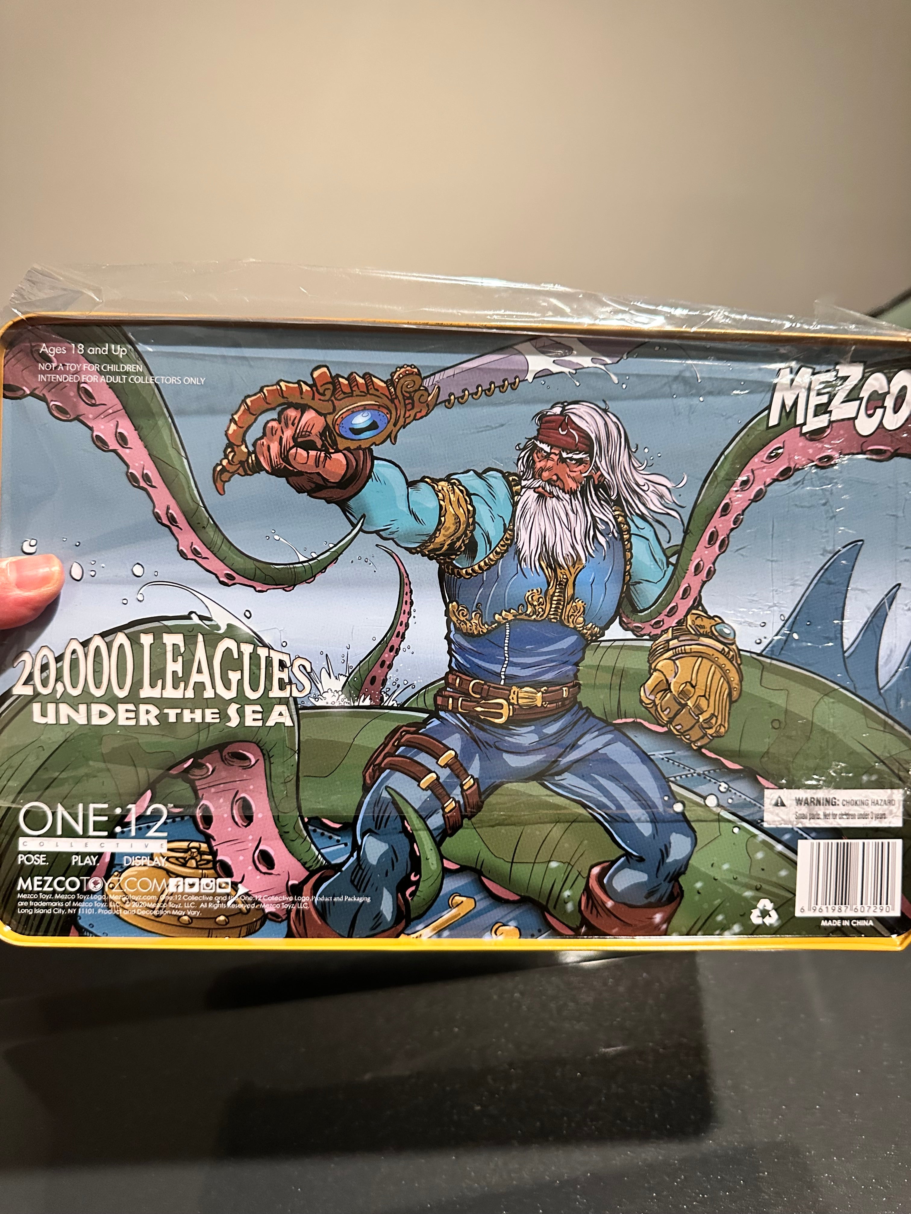 Mezco One:12 Collective Rumble Society Captain Nemo 6” Figure NIB Open Complete