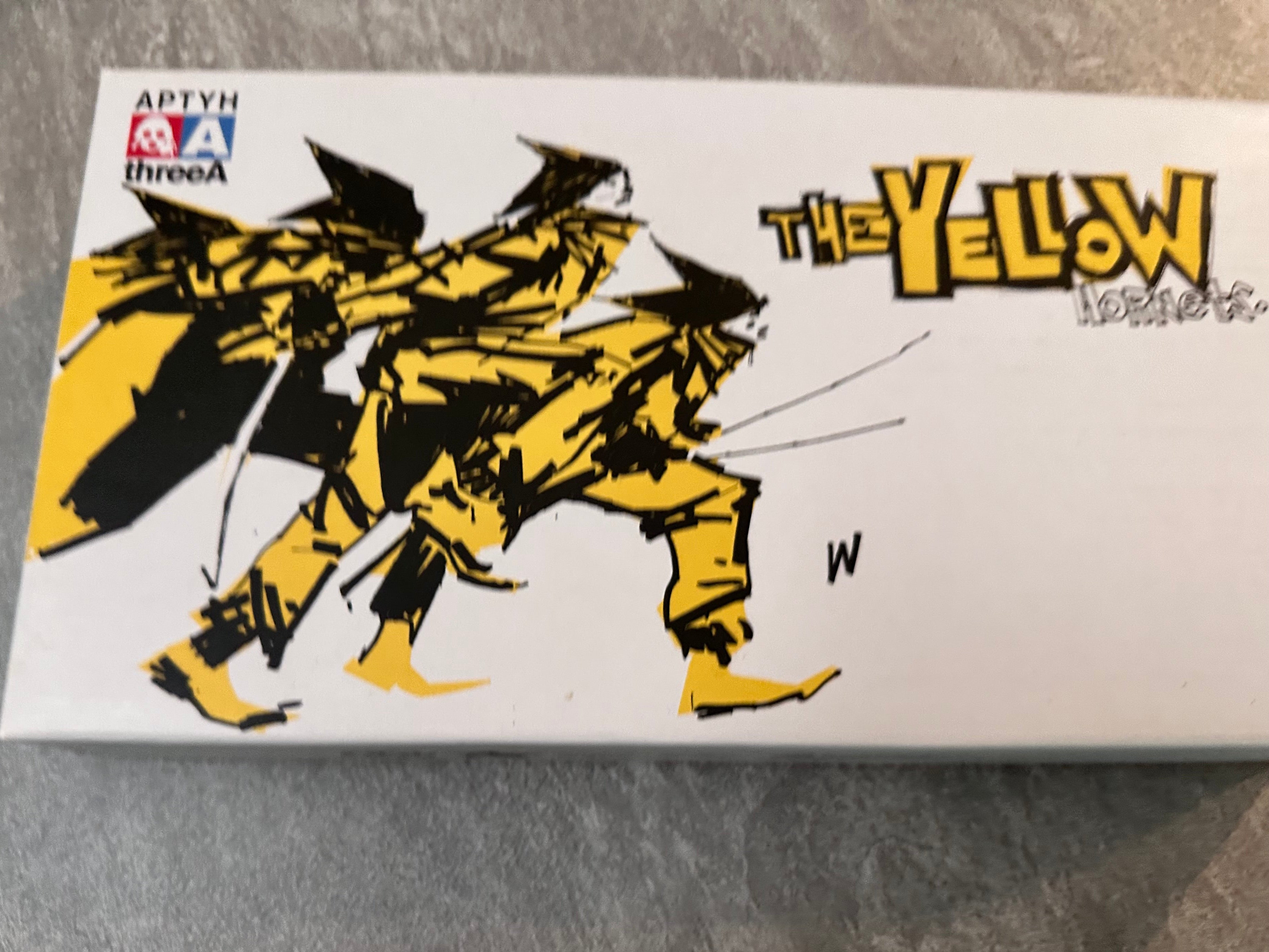 ThreeA Action Portable Yellow Hornets TYH 4 Pack SDCC 2011 Exclusive 1/12 Open