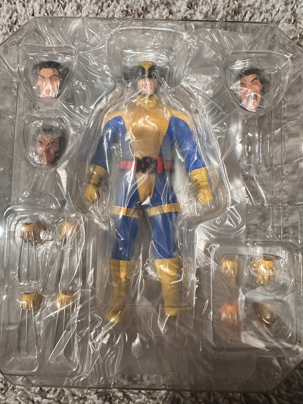 Mezco One:12 Collective Wolverine Uncanny X-Men Marvel 1:12 Figure Open Complete