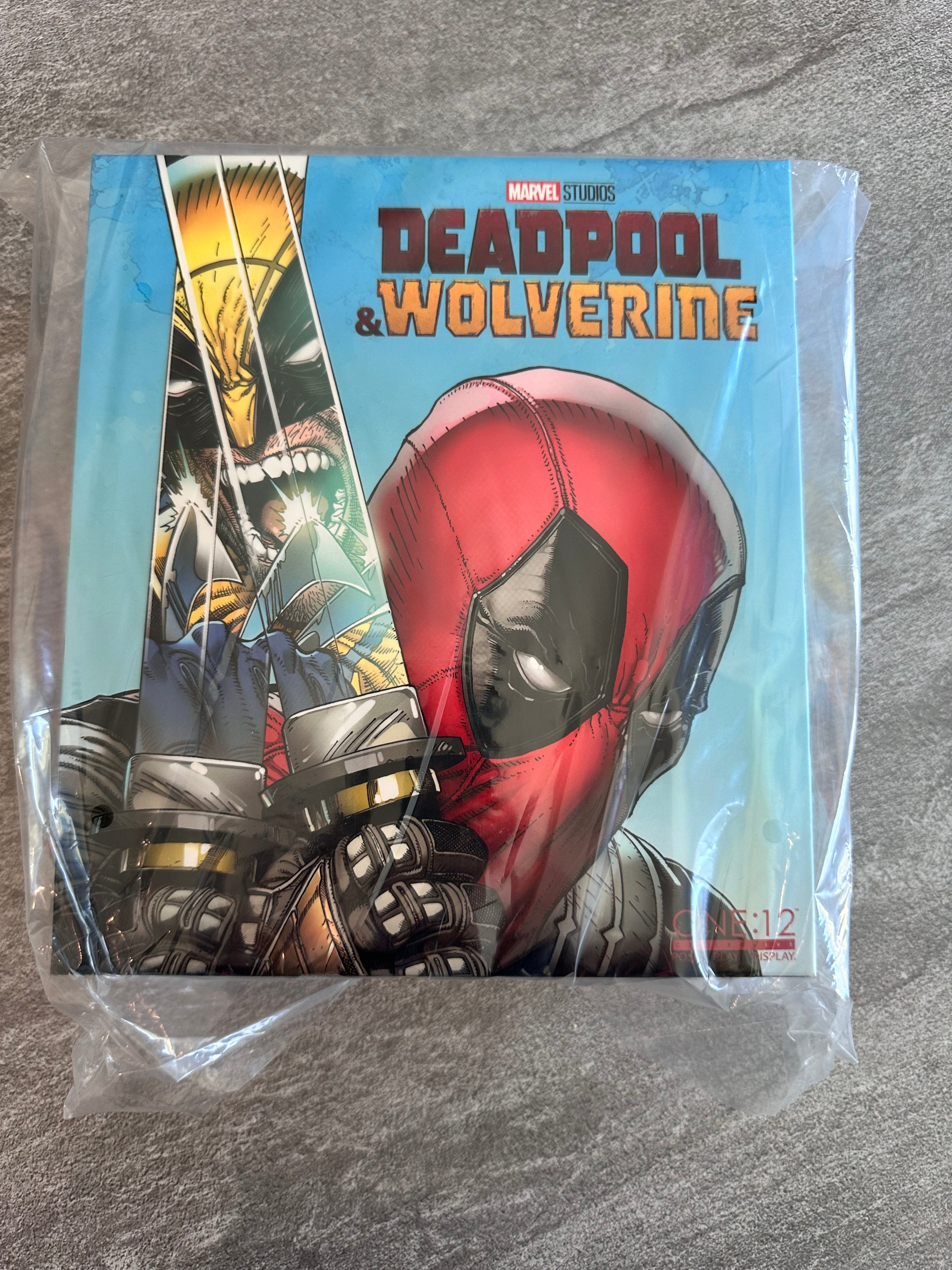 Mezco Deadpool & Wolverine: Deadpool One:12 Collective Action Figure NIB Open Complete