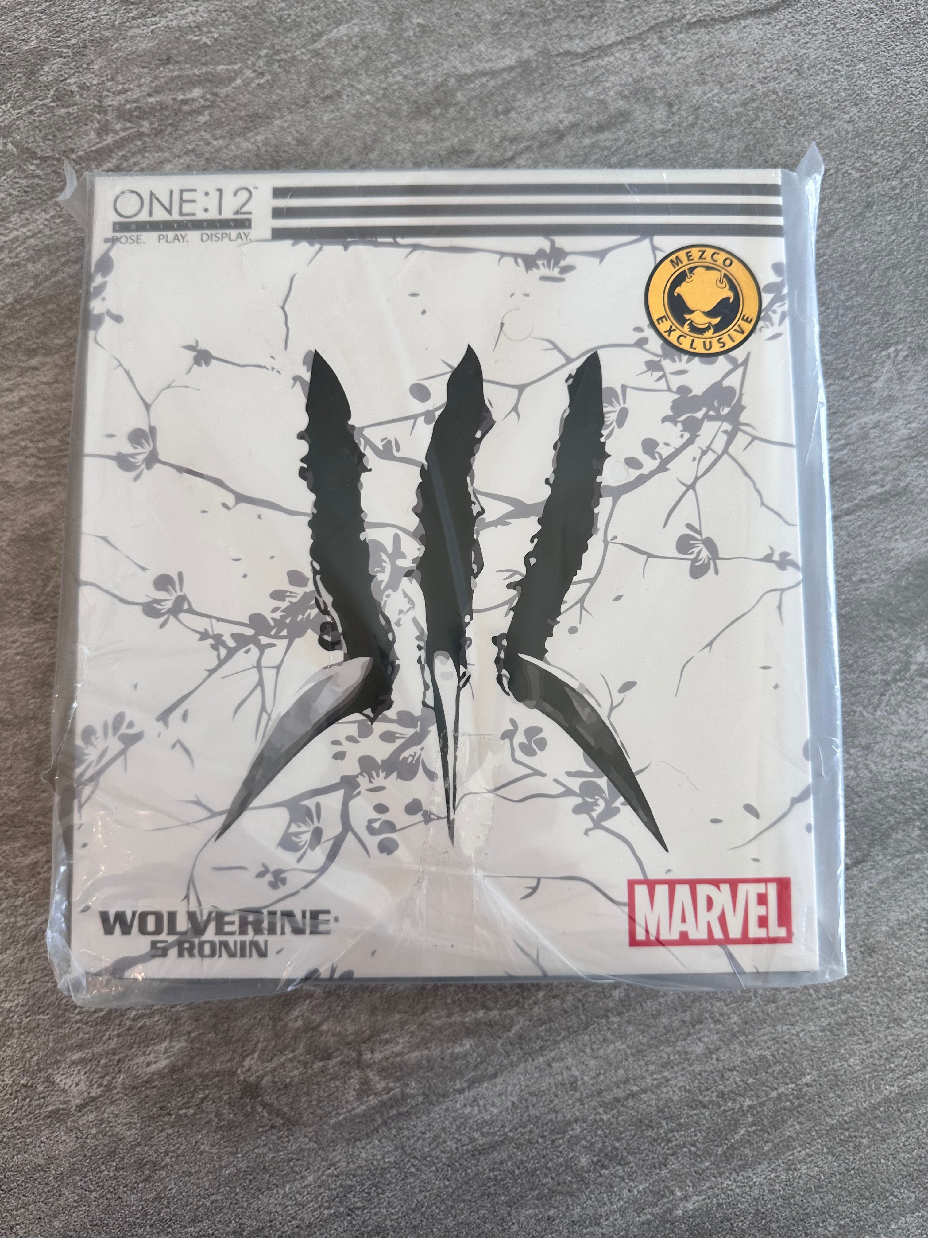 Mezco One:12 Collective Wolverine Ronin 5 Marvel X-Men Logan Action Figure OPEN