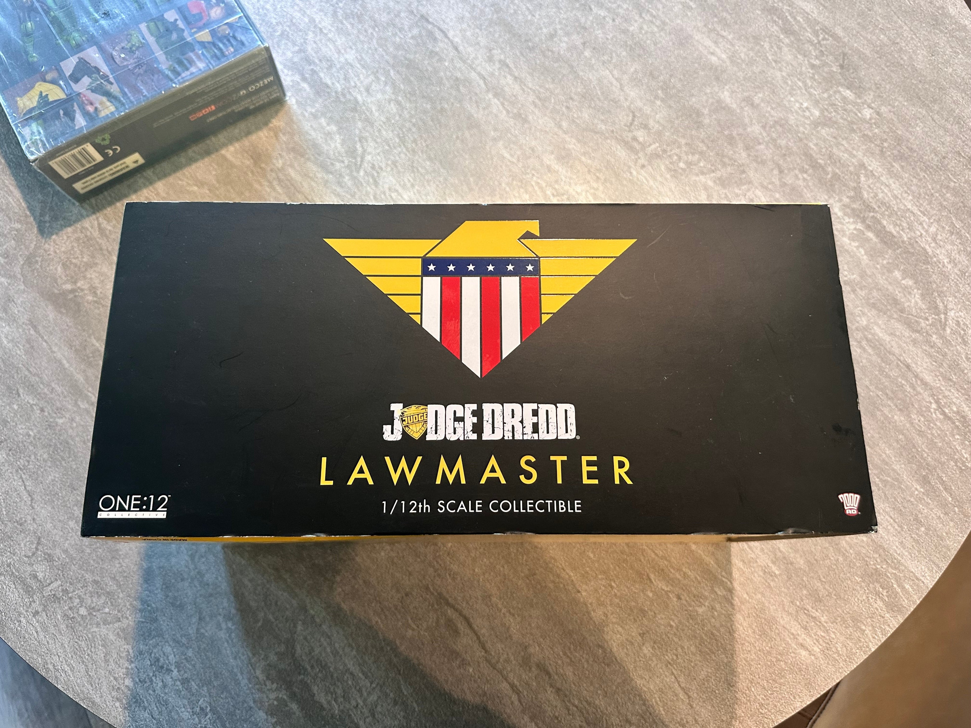 Mezco One 12 Judge Dredd 2000 AD Lawmaster Bike New In Box Complete