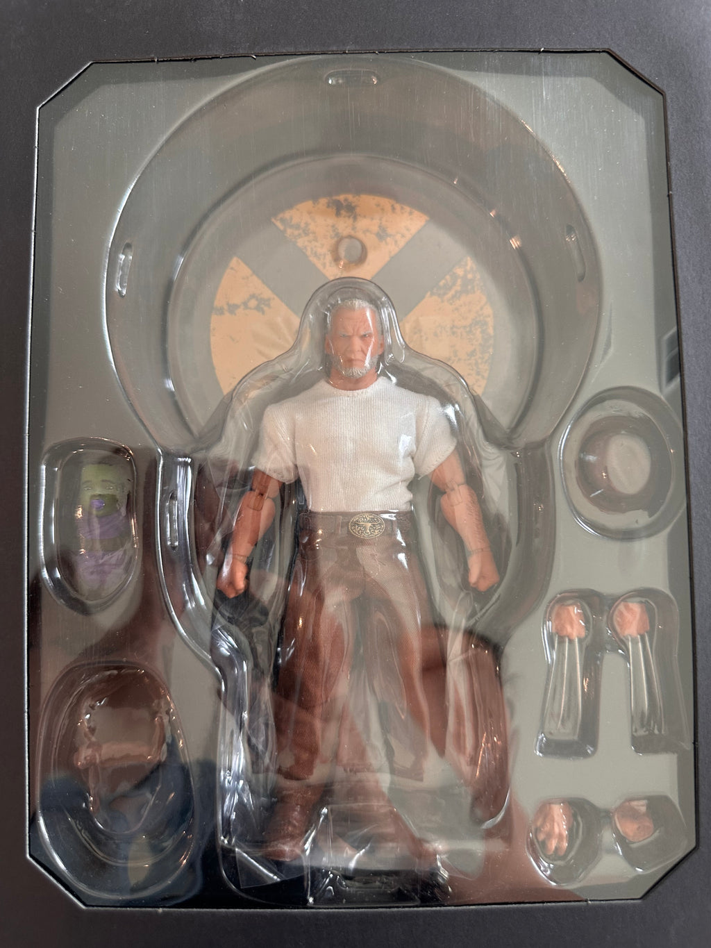 Mezco 1:12 Scale X-Men Old Man Logan Action Figure Open Complete NIB Marvel